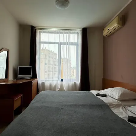 Bratanov Rainbow 1 Studio Apartamento *